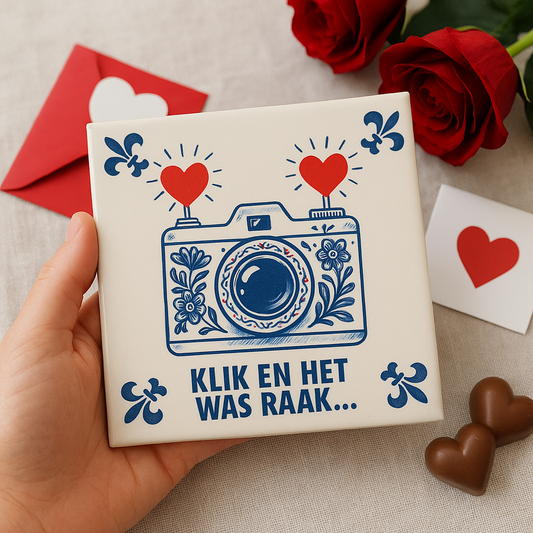 “Click and it was a hit…” – Love Tile – Delft Blue Tile with Humor