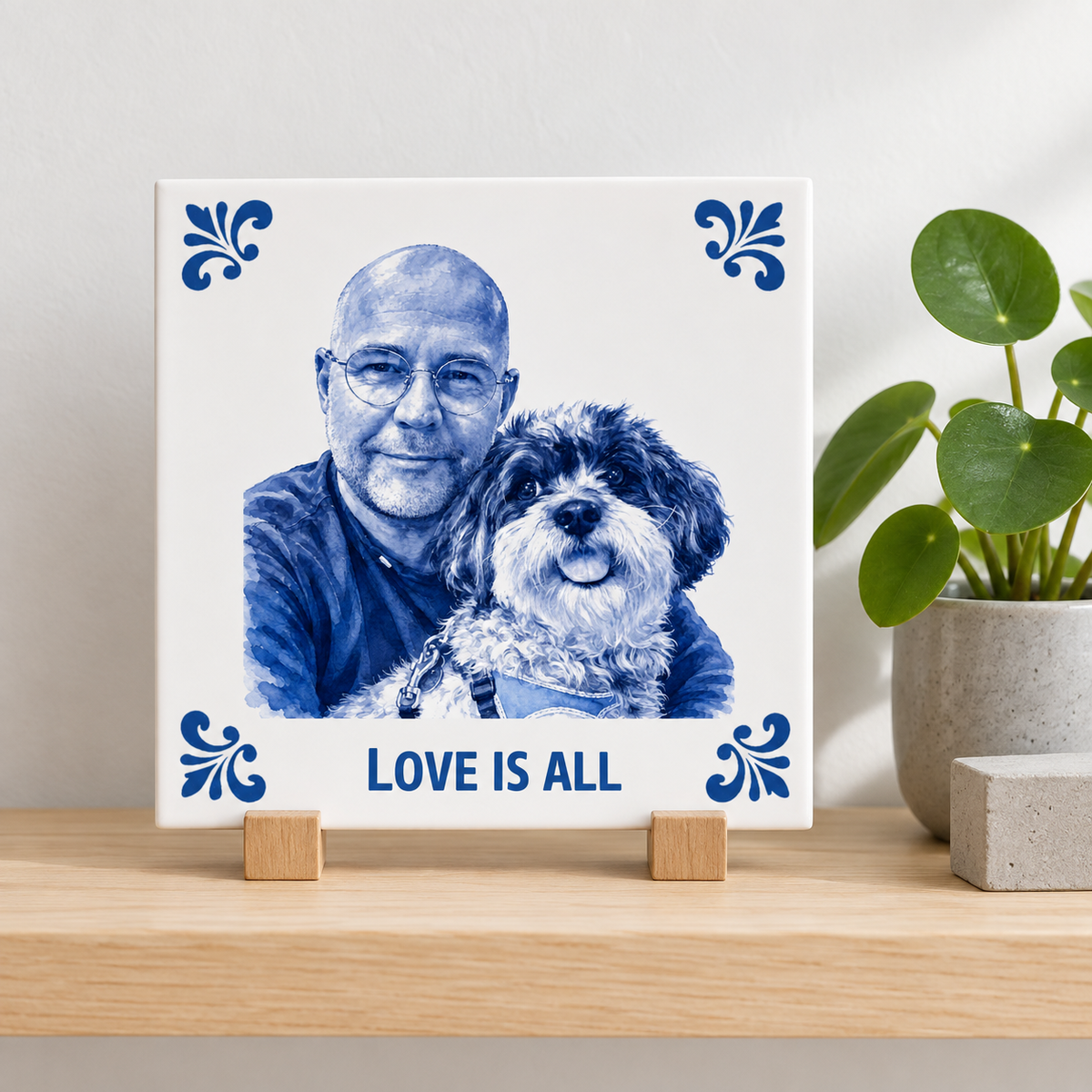 Tegelontwerp Love is all AT1737